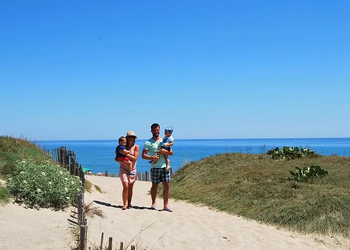 Lagrange Grand Bleu – Résidence De Parque de vacaciones Torreilles