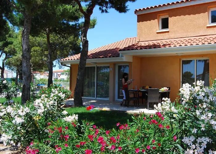 Lagrange Grand Bleu – Résidence De Parque de vacaciones Torreilles