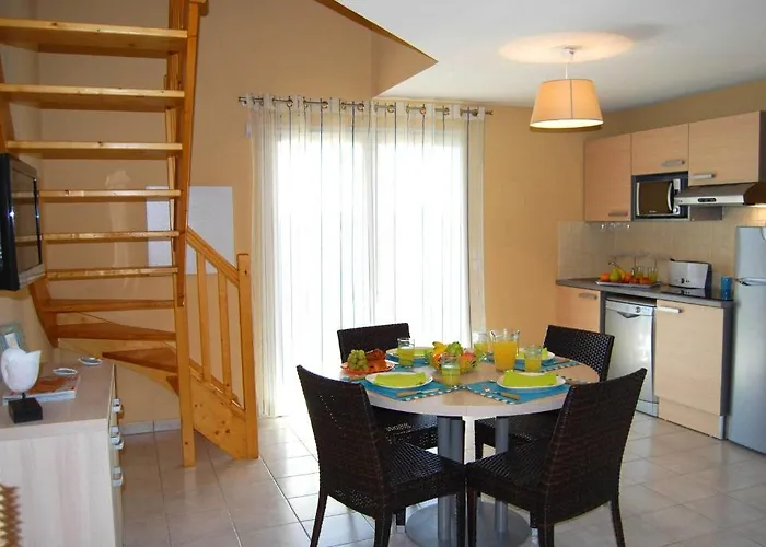 Parque de vacaciones Lagrange Grand Bleu – Résidence De 4*